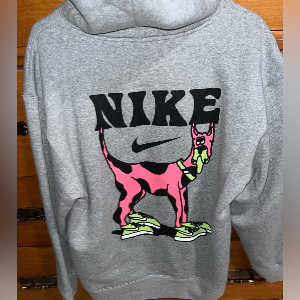 Nike hoodie size medium